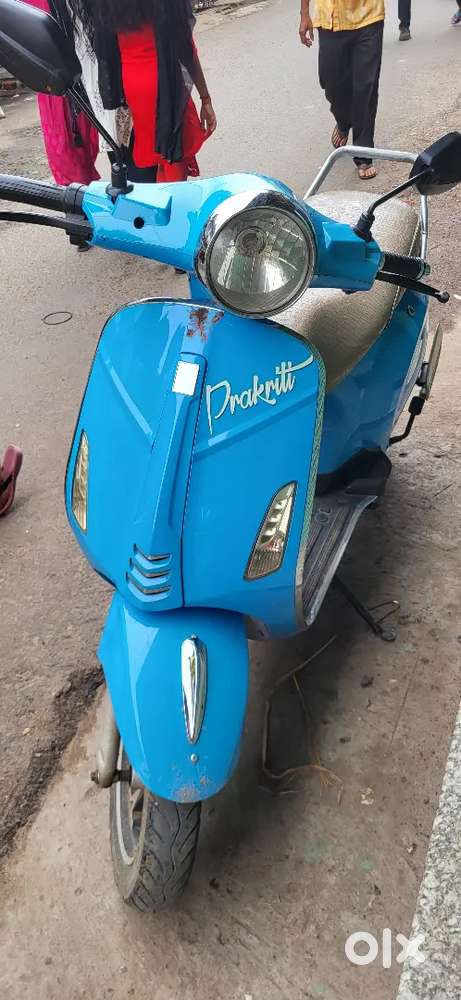 Prakiti electric scooter very good condition