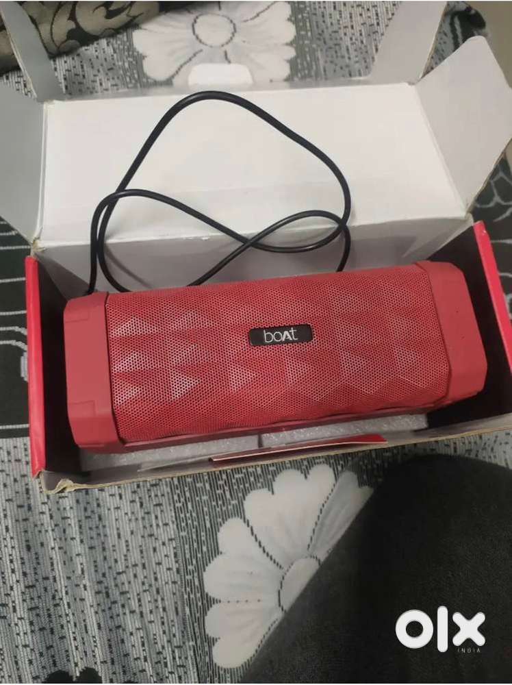 Boat Bluetooth speaker.
