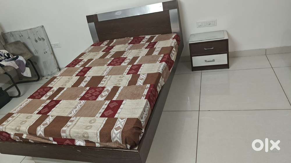 High Quality Plywoord Double Bed with storage - 4x6 feet