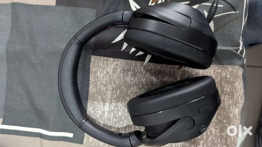 Sony ult wear ULT-900N Active noise cancelling Headphone