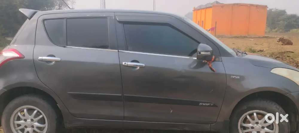 Maruti Suzuki Swift 2015 Diesel 100400 Km Driven
