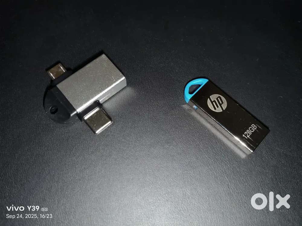 128 GB pendrive + 2 in 1 OTG