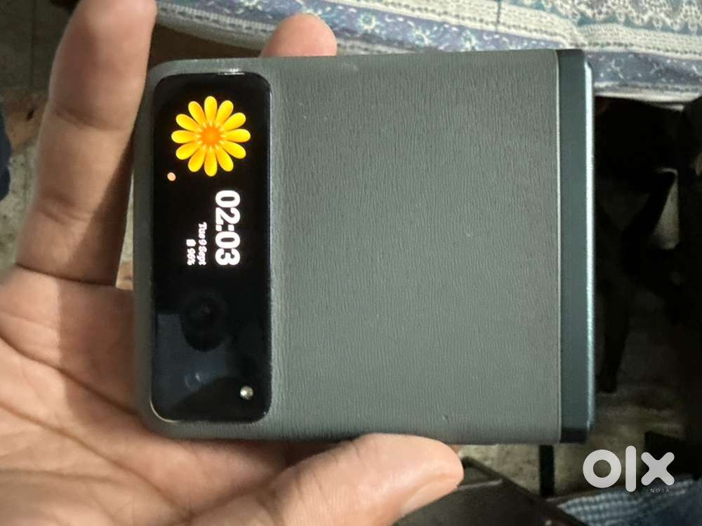Fold able phone