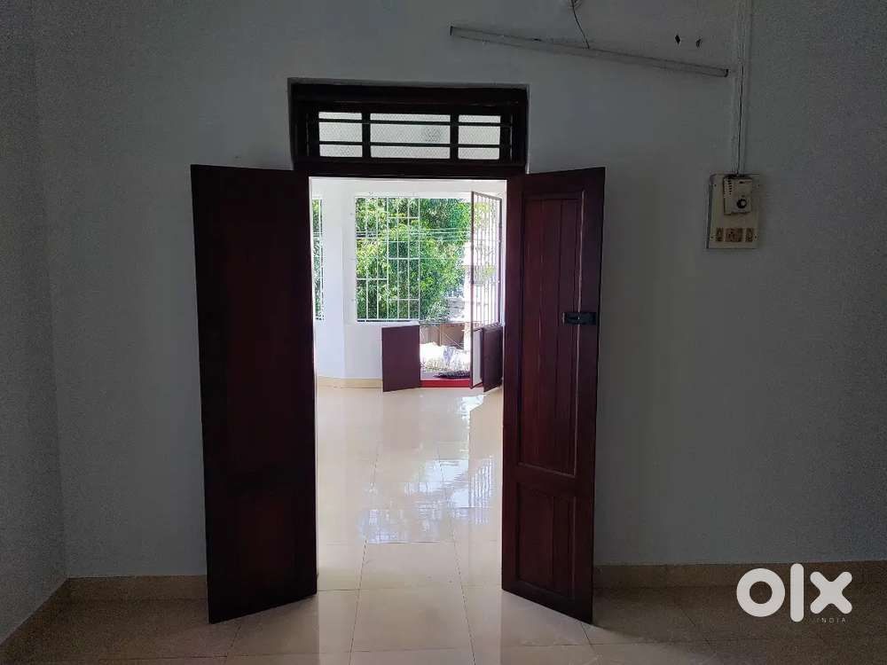 Spacious 1st floor Office Space (House) at Jawahar Nagar, Kowdiar.