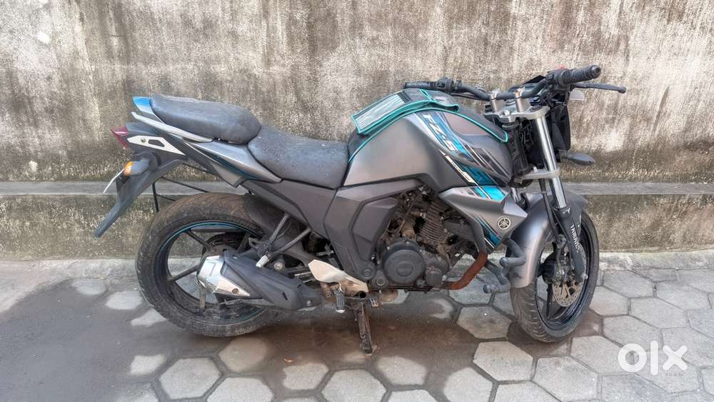 Yamaha fz v2 bike single owner