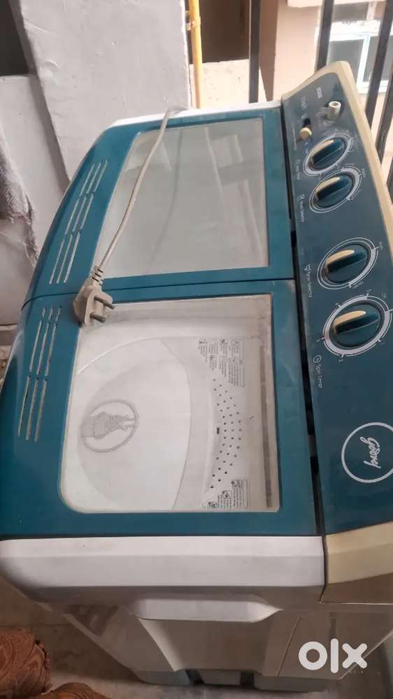 Semi automatic washing machine godrag