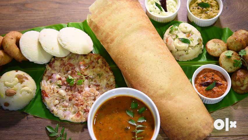 South Indian cook and assistant for veg restaurant in Pondicherry
