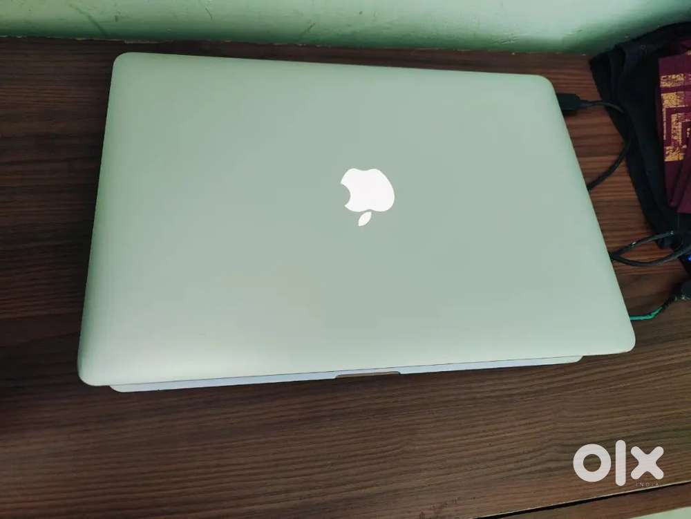 Macbook Pro apple laptop
