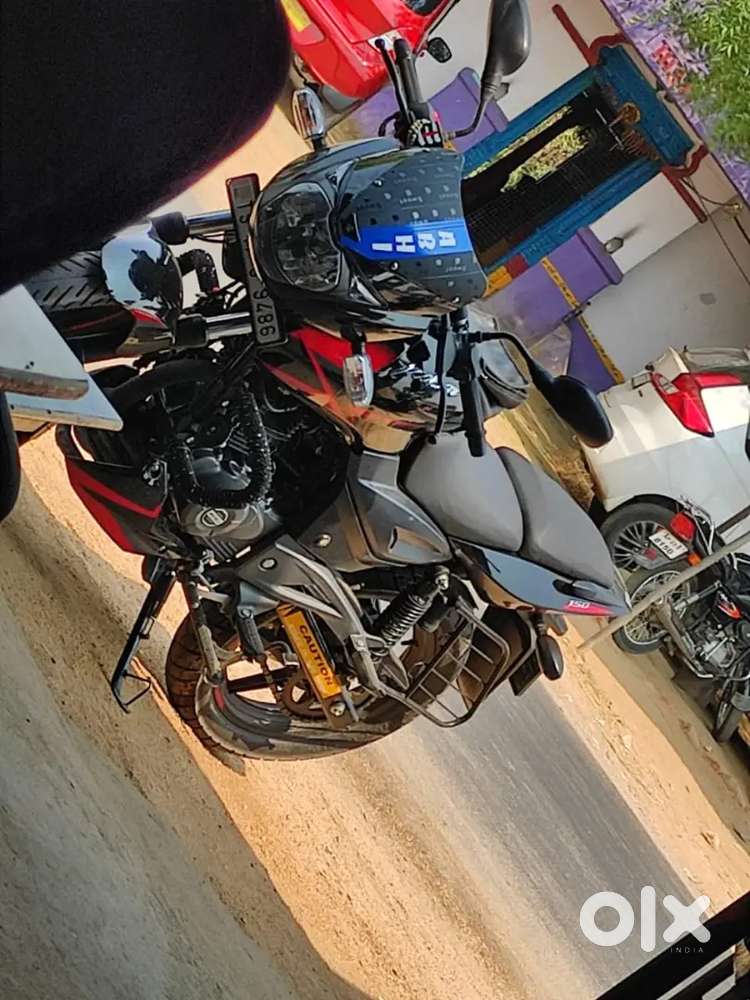 Bajaj Pulsar 150 cc model 2020