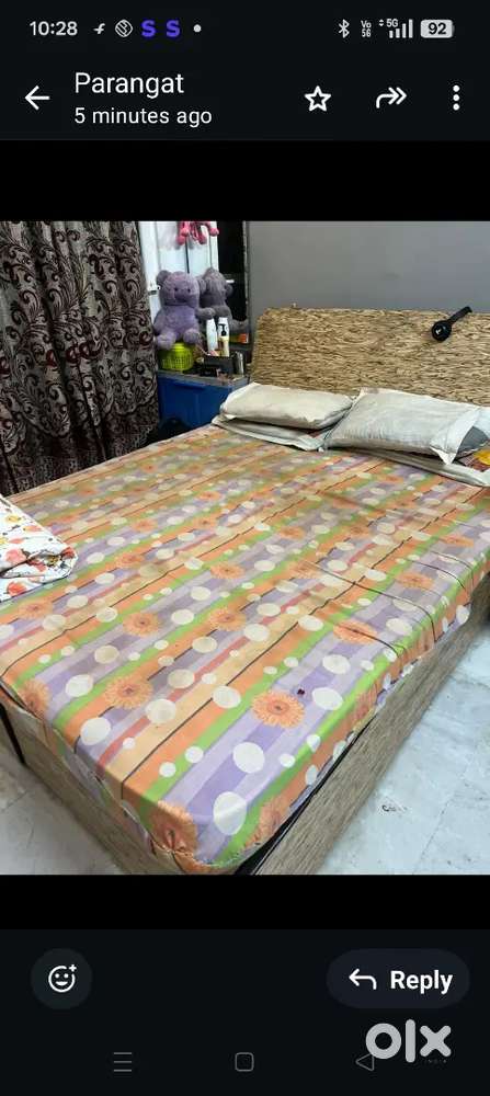 Queen size bed with mattress