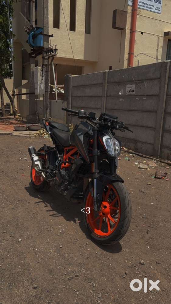 Well maintained,new tyres,extra accessories available