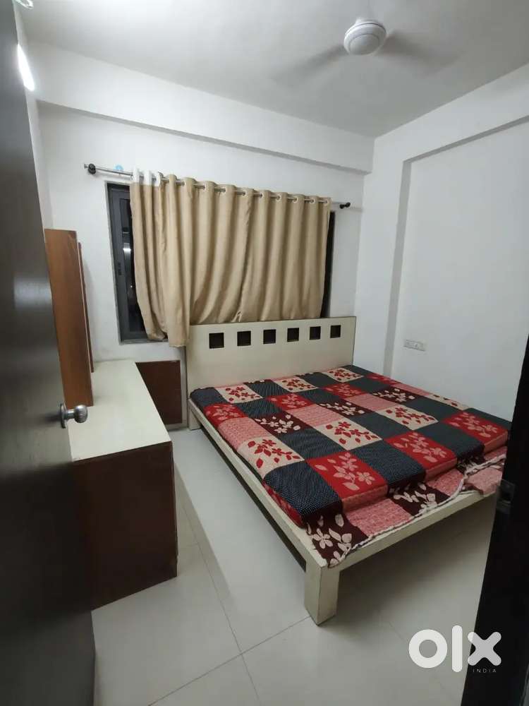 3 BHK Full Furnished Flat available for rent