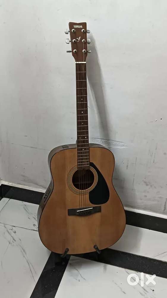 Guitar musical instrument