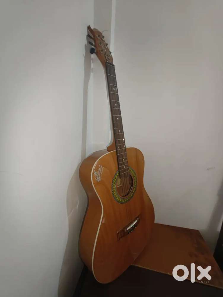 GUITAR SALE