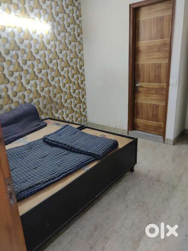 2bhk flat for rent in govindpuri