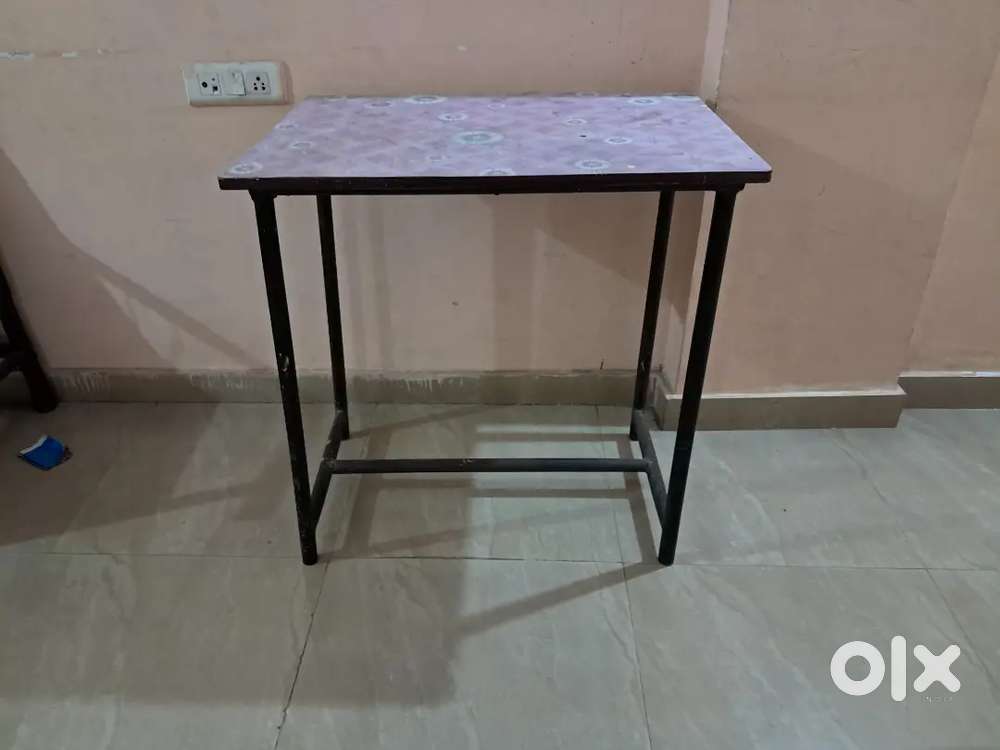 Furniture & Furniture