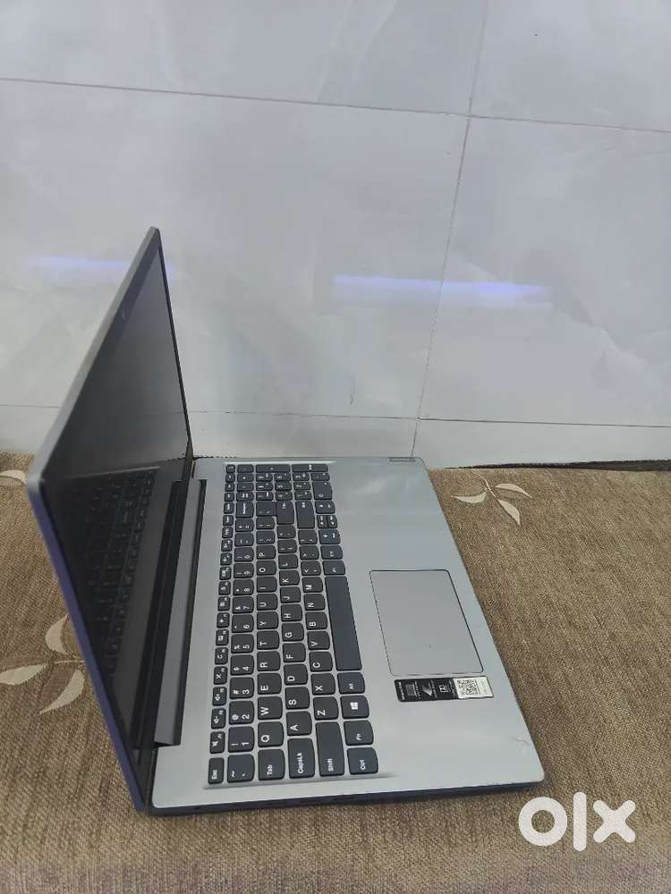 Lenovo Ryzen 5 laptop