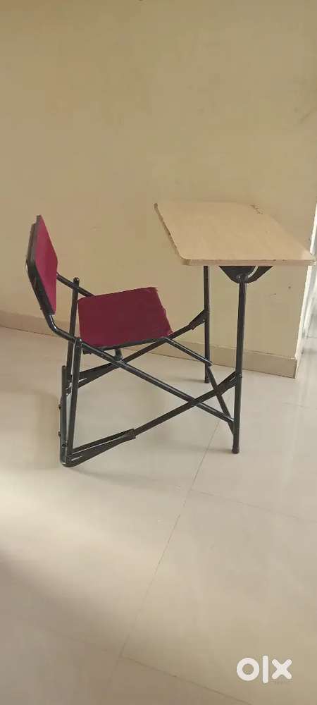 Foldable desk chair with writing pad