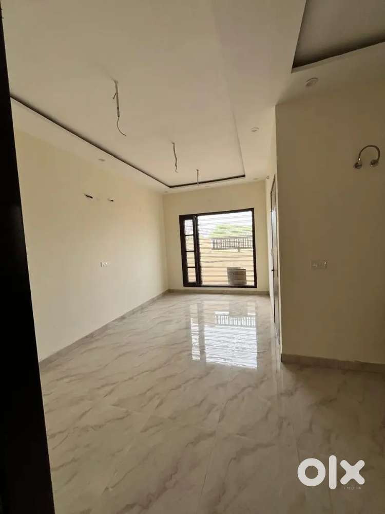 Villa for sale 3bhk for sale in sunny enclave sector 124 global city