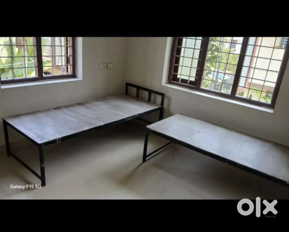 Ladies 4 Bachelors 2 bhk first floor house for rent at palarivattom