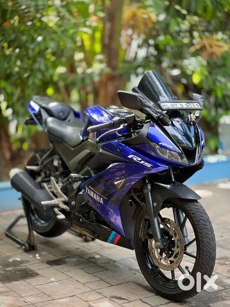 Yamaha R15 V3