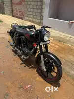 Royal enfield 350cc, single owner , fully showroom maintenance vehicle