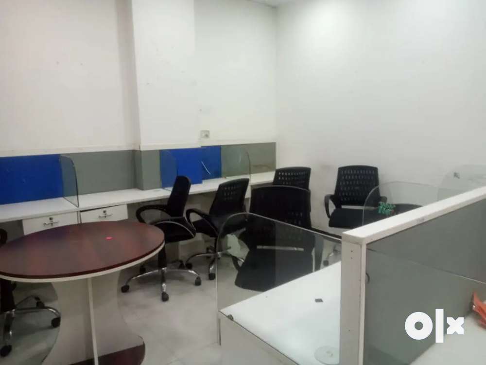 15 sitting & 2 cabin office Available for Rent in Sector 63 Noida.
