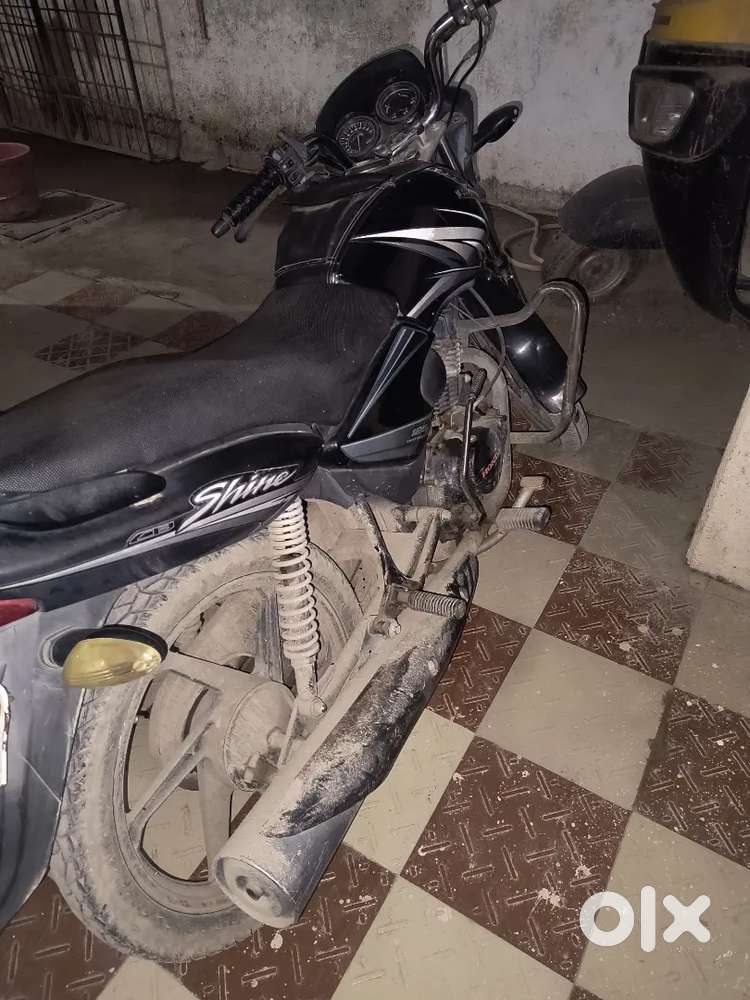 Superb Mileage Honda CB Shine  Smooth Engine  Price ₹40,000