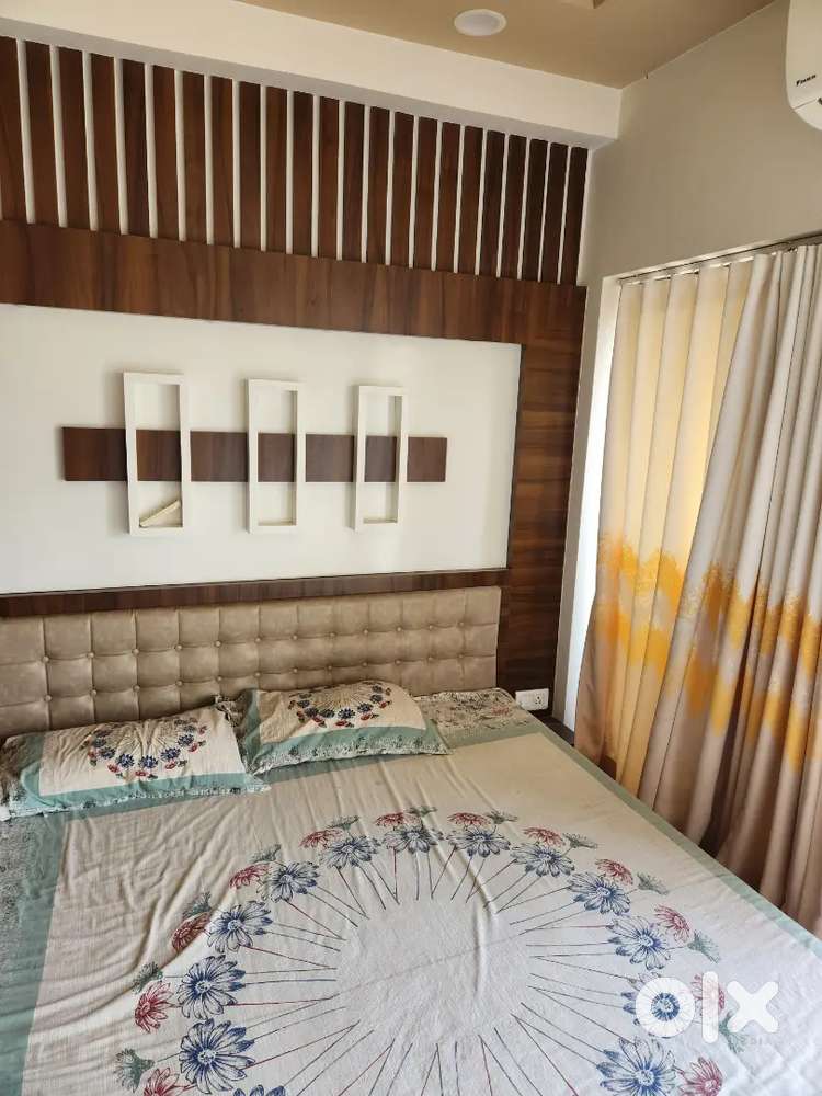 Full farnish luxury 3 bhk luxury flat rent