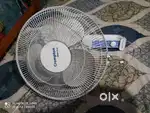 Wall fan crompton
