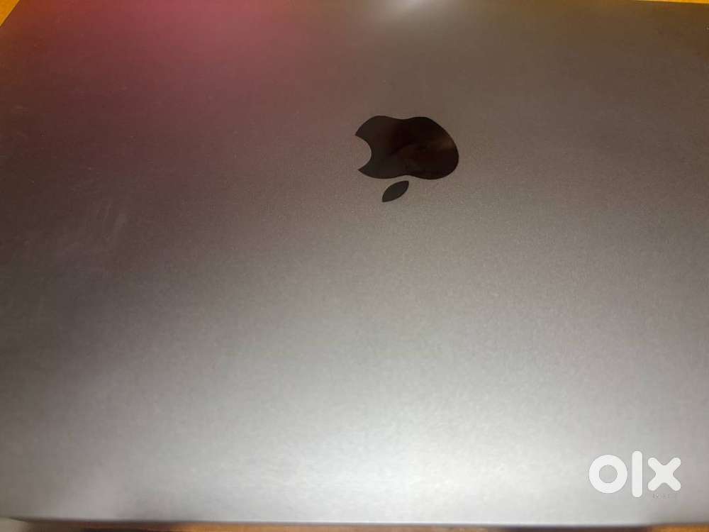 Selling my Apple MacBook Pro (13-inch) in brand new condition.