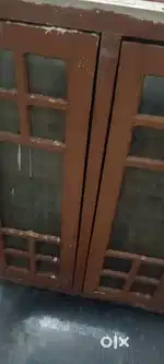 5 Windows with grills
