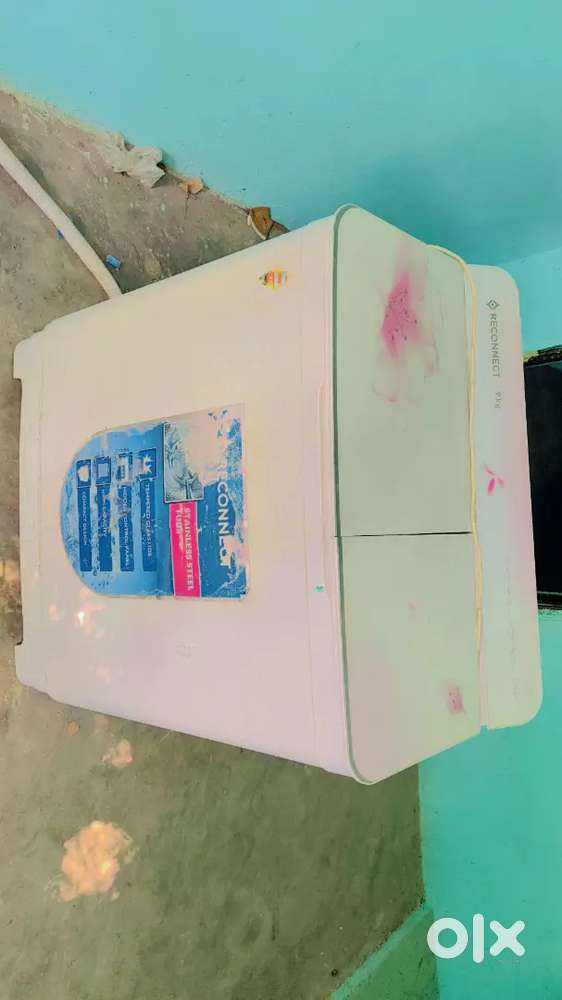 Reconnect washing machine 2 years old good condition urgent sale
