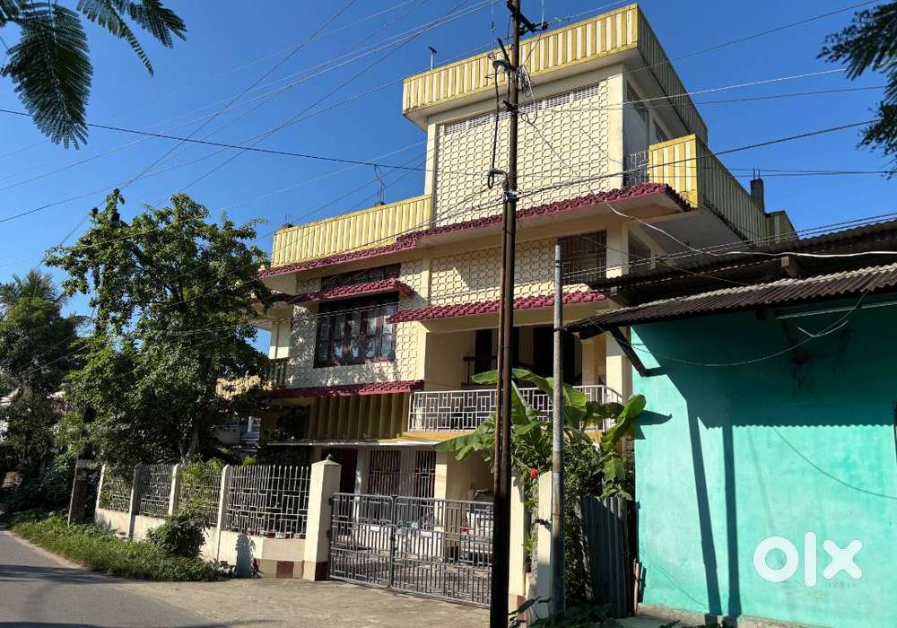 New 2BHK unfurnished 1st-floor flat with parking for one car