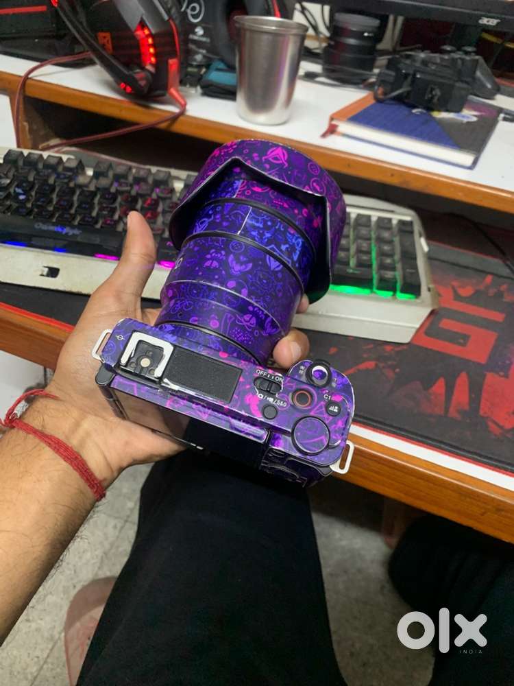 Sony ZvE10 With Bill