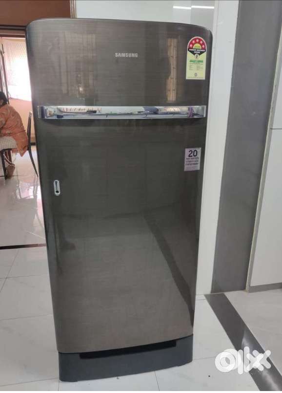 Samsung single door matelaic grey 189 ltr 1 year old fridge