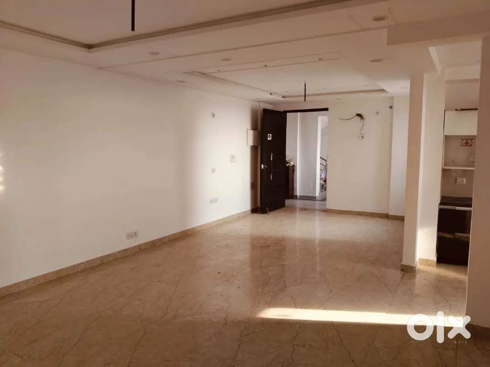 3+ bhk flat on sell in dayalbag