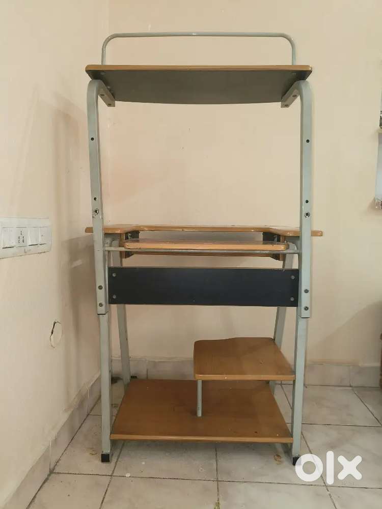 Computer Table, Pedestal Fan & Wooden Shelf – Good Condition