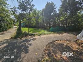 5.5 cent land for sale