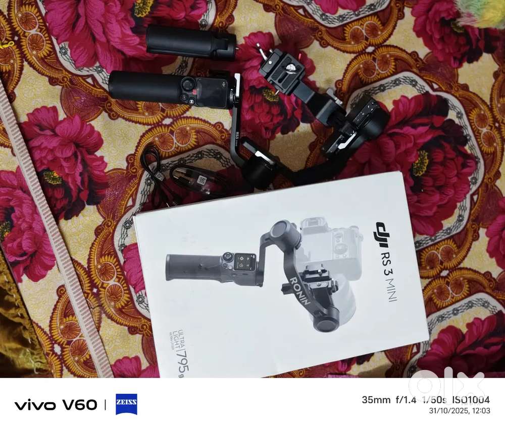 dji rs 3 mini new condition 3 month old