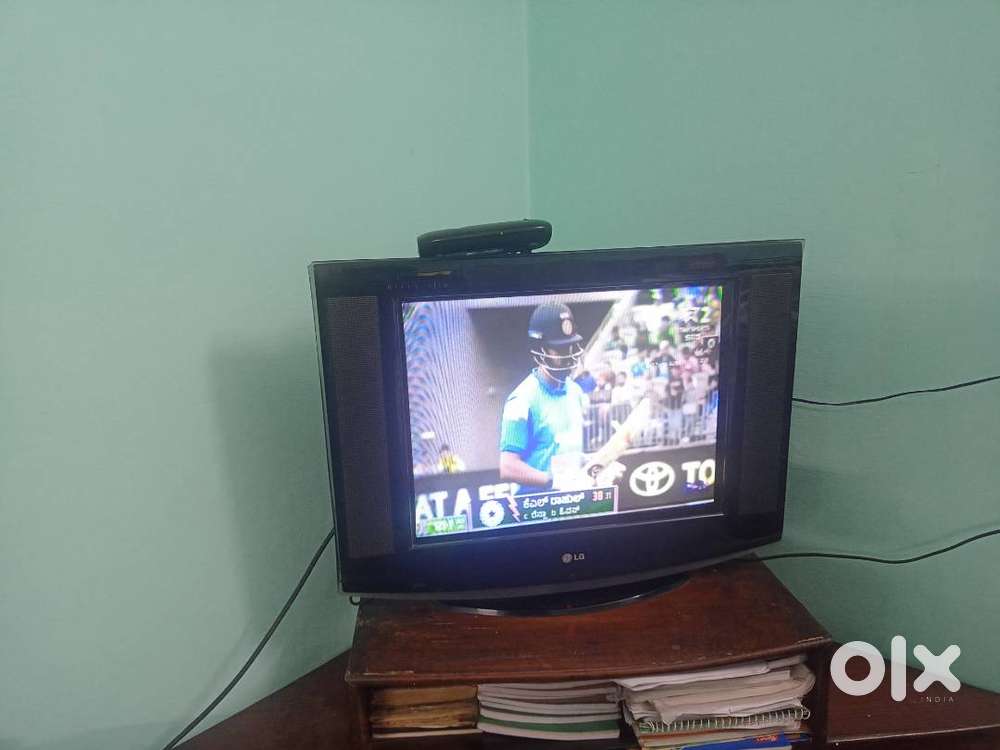 Brand of LG,without antina,with lcd screen,5 years, box,dish tv