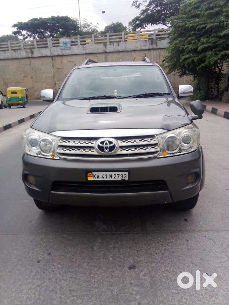Toyota Fortuner 3.0 4x4 Manual, 2010, Diesel