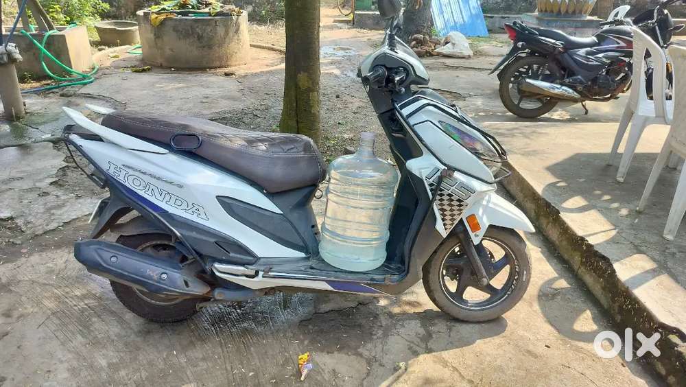 Good looking timely maintained scooty