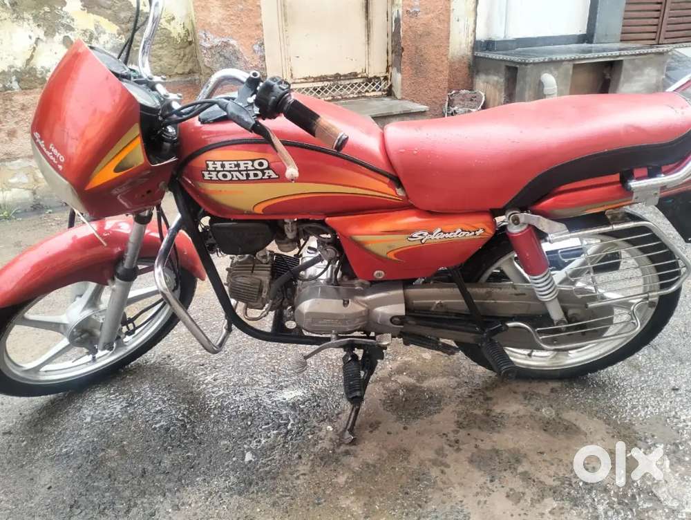 3 bike h mre pass a1 bike h sabhi koi kmi nhi h electric lani h bs mko