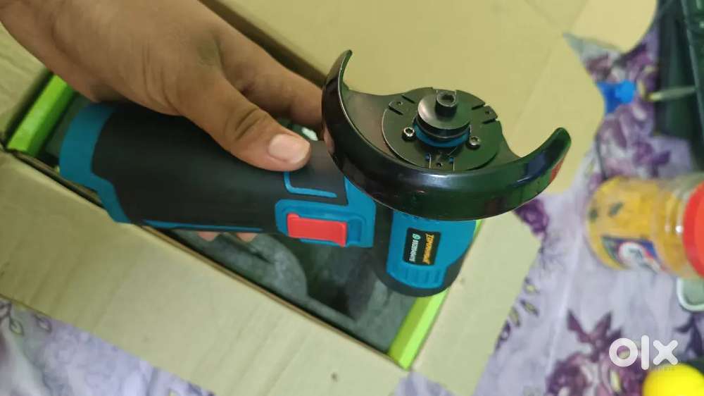 BATTERY ANGLE GRINDER