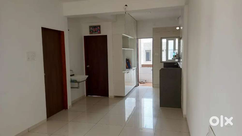 2 Bhk Flat Rent 12000 Semi Furniture  - 1 Bhk 8000 - 3 Bhk Flat 18000