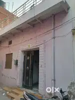 120 gaj me bana hua h.