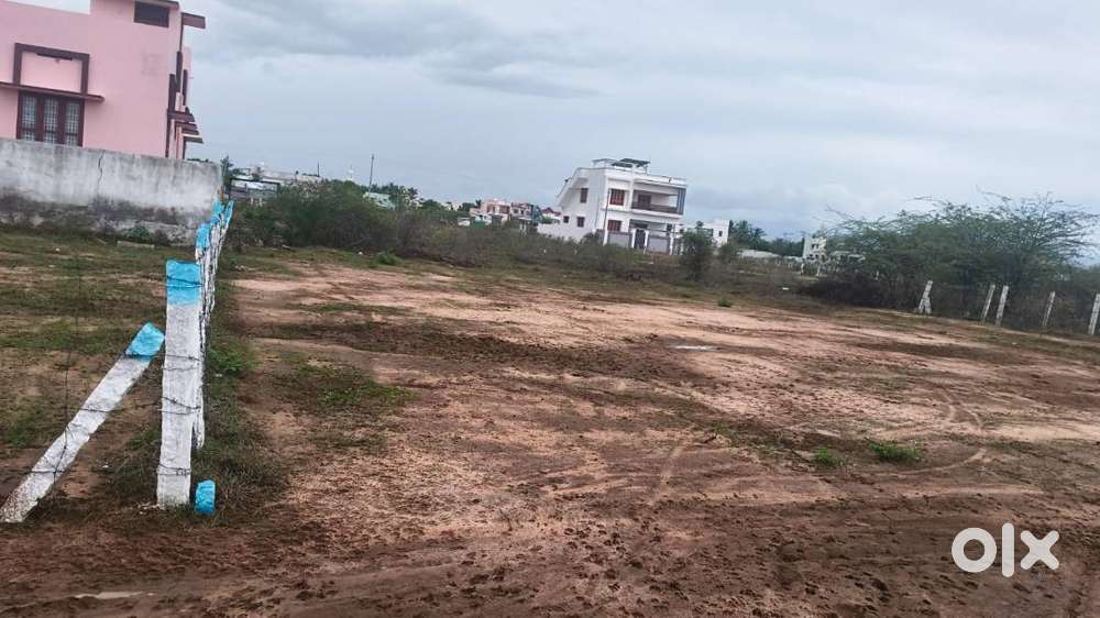 2 plots available. 5.5 lakh per cent rate.