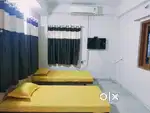 Fully furnished boys pg at sayajigunj