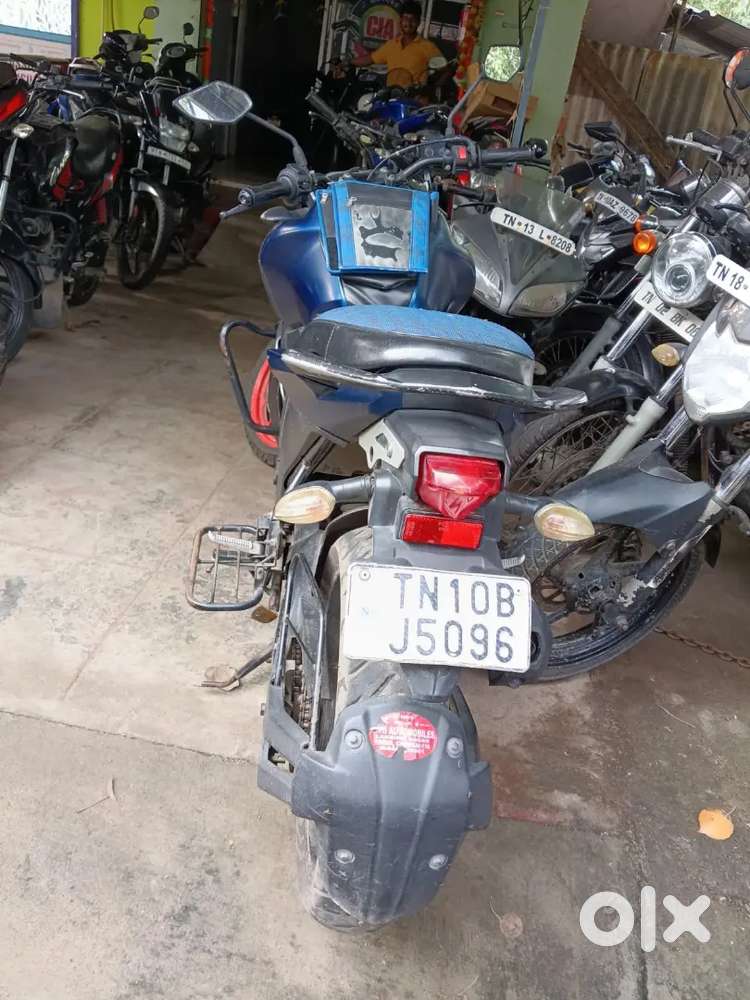 Yamaha FzS V3 single owner